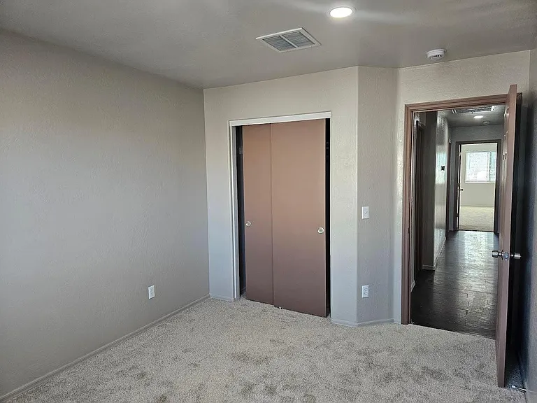 36337 W Velazquez Dr — Photo 13