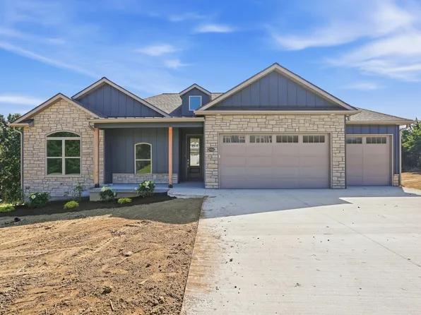 25321 Silvercrest Ct, Wooldridge, MO 65287