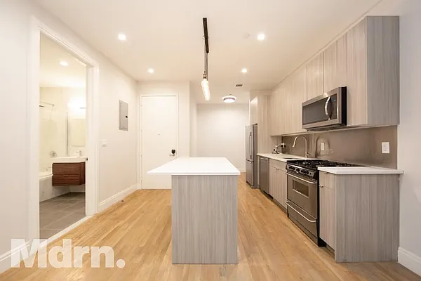 Rented by Living New York | media 12