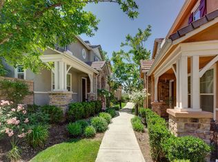 808 E Ruby Lace Way, Azusa, CA 91702