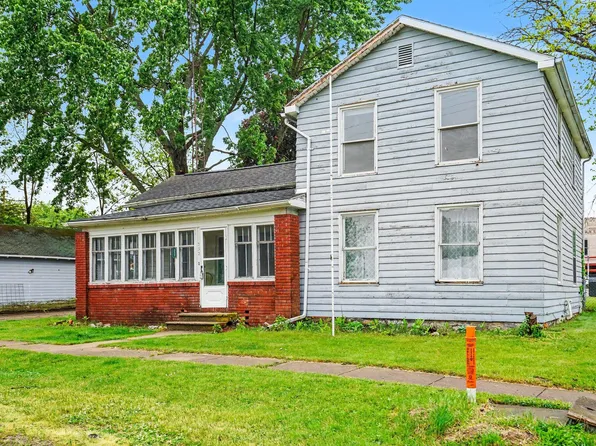 232 S 2nd St, Burr Oak, MI 49030