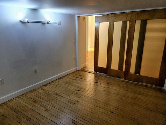 4th image of 106 N High St APT 206