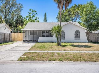 1405 Castleworks Ln, Tarpon Springs, FL 34689