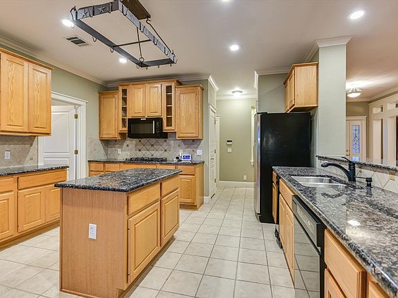 2nd image of 9120 Hopeland Dr