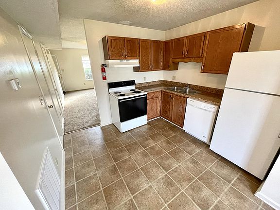 4th image of 330 Audrea Ln APT 8