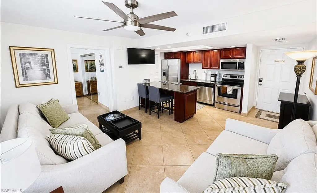 1 bed, 1.0 bath, 600 sqft, $2,500 — Photo 2