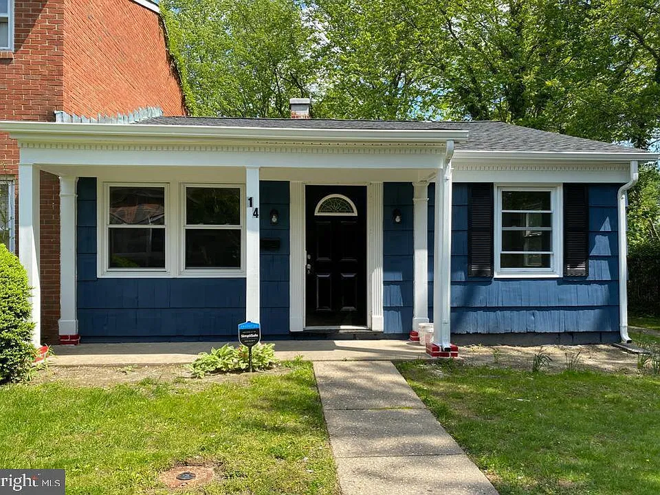 14 Roanoke Ct