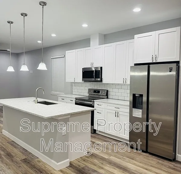 2604 N 29th St — Photo 4