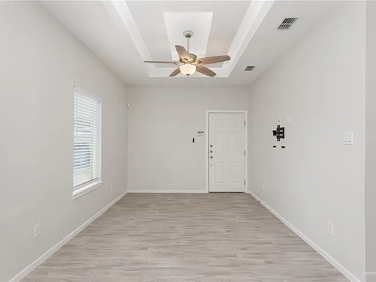 4705 Mulberry Ave #3 — Photo 2
