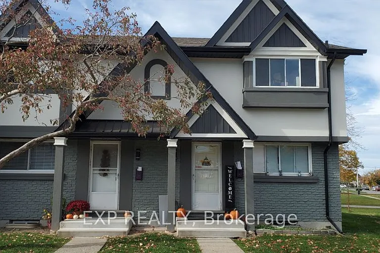 33 Berkley Dr #24 — Photo 1