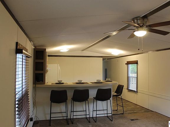3rd image of 190 Saint Clair Ln