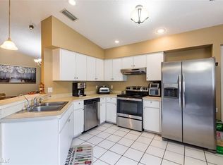 2010R Nigels Dr, Dunedin, FL 34698