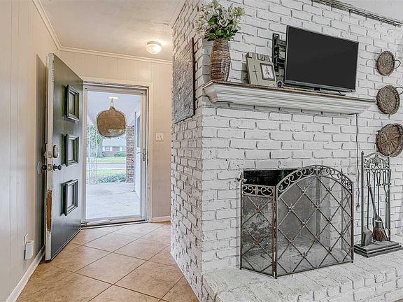 4th image of 5548 Lyford Ave