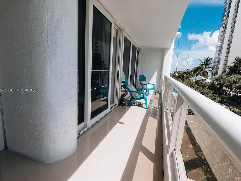 1717 N Bayshore Dr #A-1253 — Photo 5
