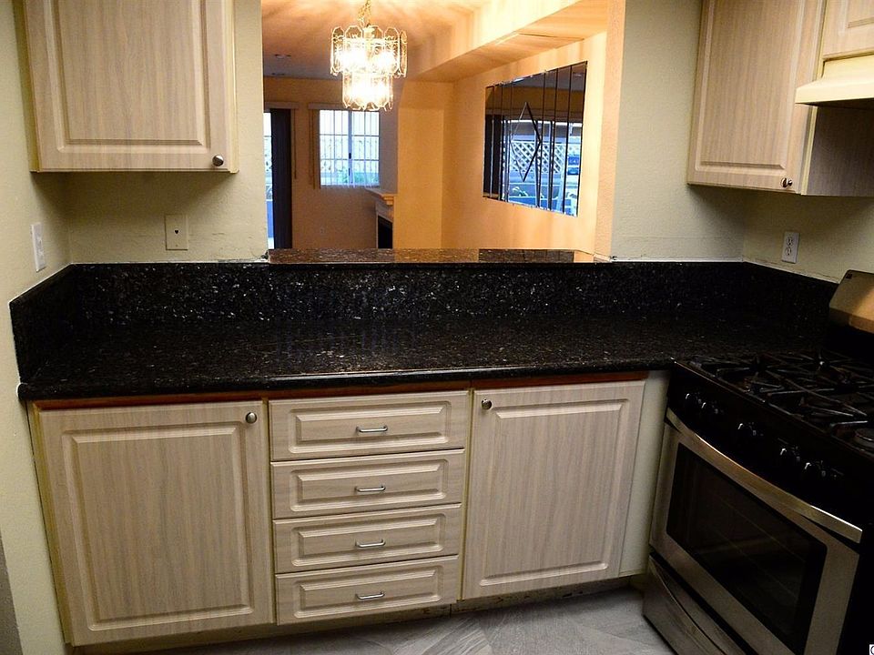 2nd image of 223 N Adams St APT 5