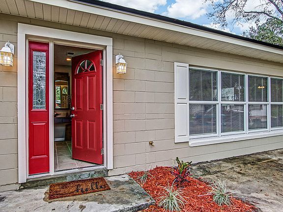 3rd image of 5847 Kinlock Dr W