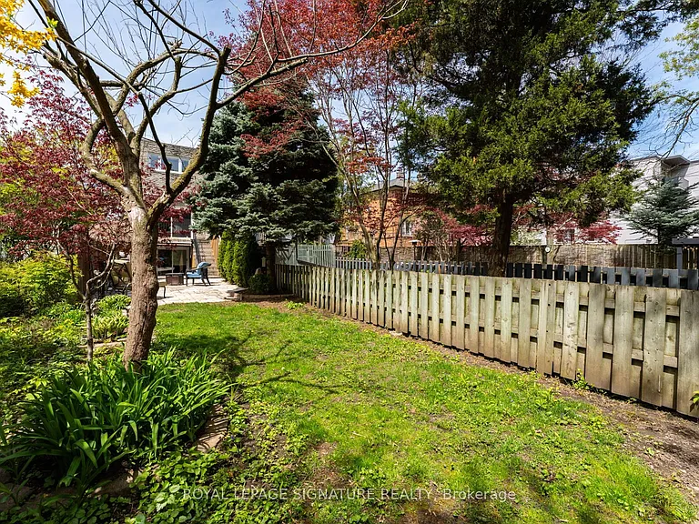 641 Balliol St — Photo 24