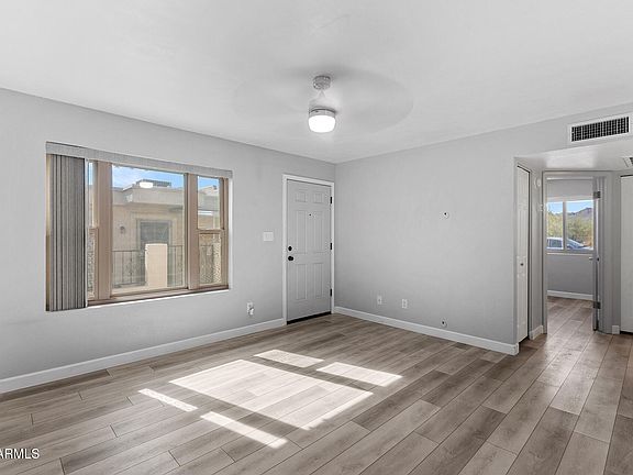 5th image of 2151 N MERIDIAN Road #32