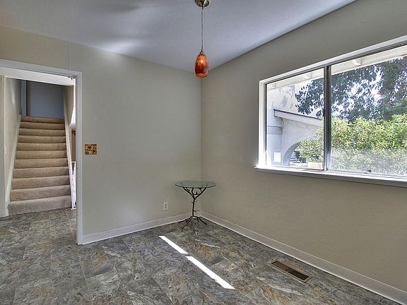 5th image of 1059 Lily Ave