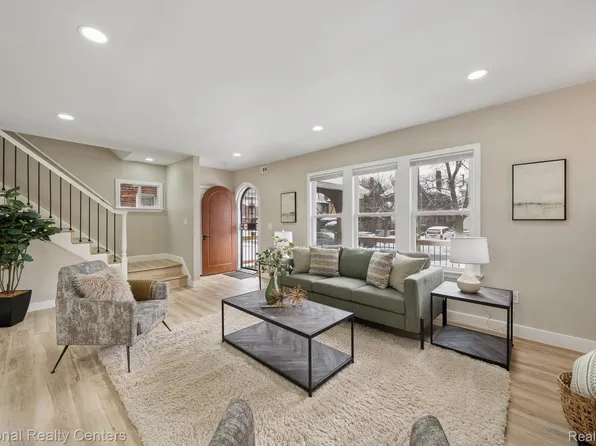 3336 W Buena Vista St, Detroit, MI 48238