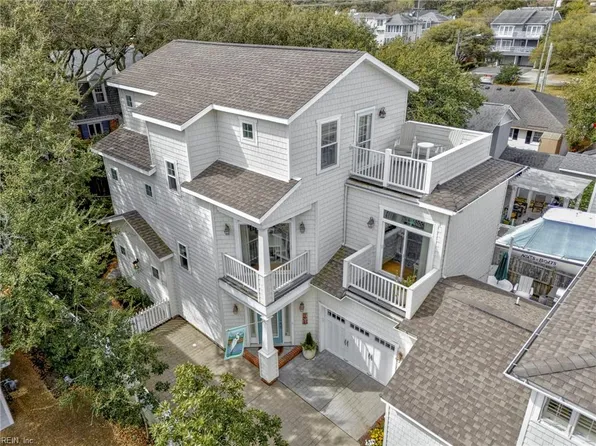 112 78th St #B, Virginia Beach, VA 23451