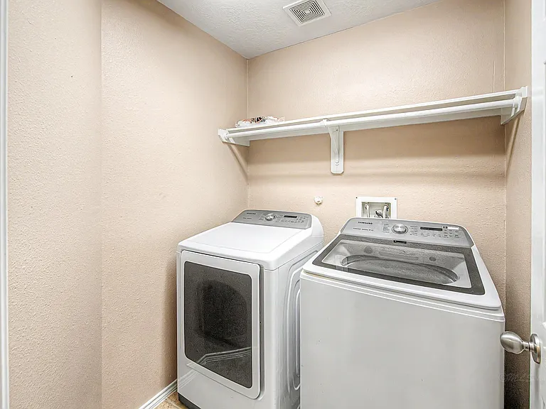 18114 Sorrell Oaks Ln — Photo 26