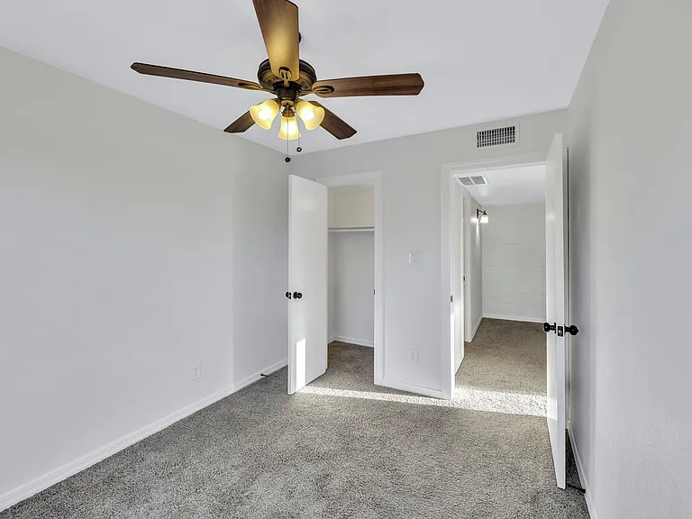 5307 W Sheena Dr — Photo 22