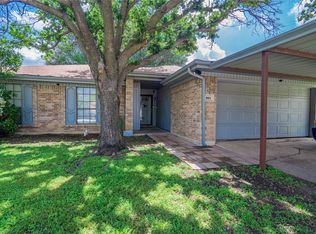801 Bristol Ave, Saginaw, TX 76179