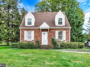 1351 Greenhill Rd, York, PA 17403