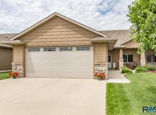 3508 E Woodsedge St #1, Sioux Falls, SD 57108