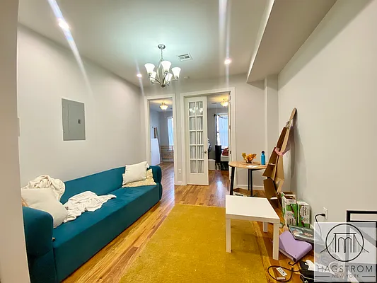 Rented by Hagstrom Management Inc | media 20