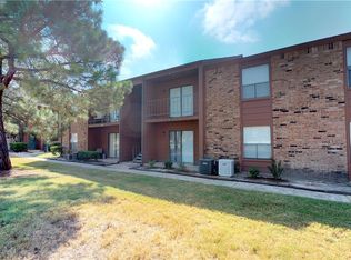 904 University Oaks Blvd APT 36, College Station, TX 77840