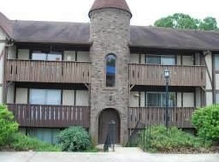 605 Camelot Dr, Atlanta, GA 30349