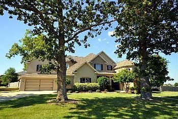 3rd image of 350 Barnstone Ln