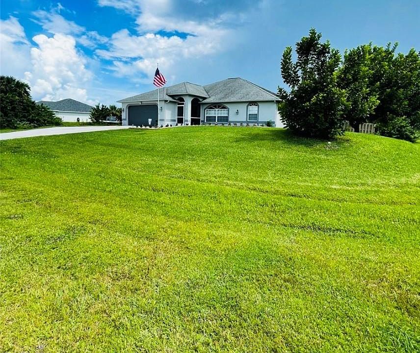 1st image of 6431 Castlewood Cir