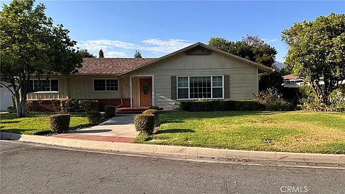 419 Robbins Dr Photo 1