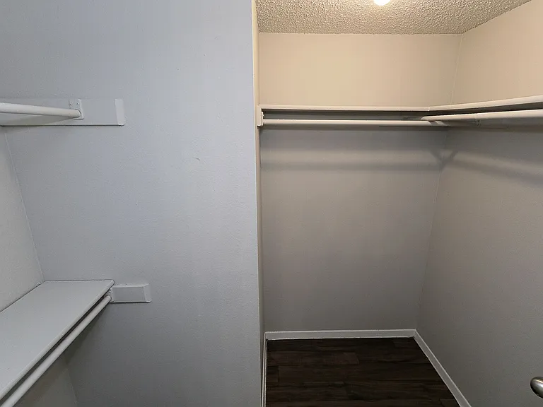 City Crest Apartments — Photo 105
