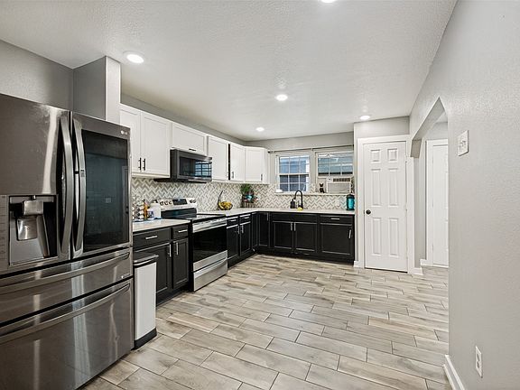 5th image of 4332 Quails Ln