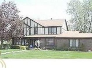 29920 Mayfair Rd, Farmington Hills, MI 48331