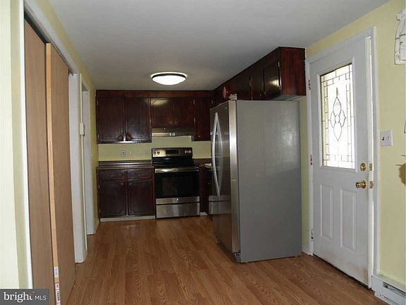 5th image of 3117 Church St
