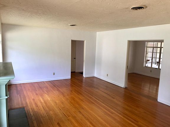 4th image of 1236 Chichester St
