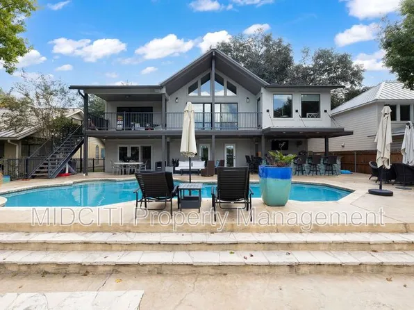 180 Lake Ridge Dr, Seguin, TX 78155