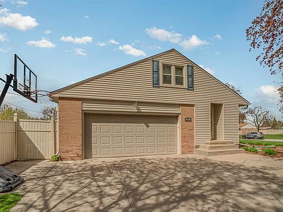 2nd image of 4854 E Westgate Dr