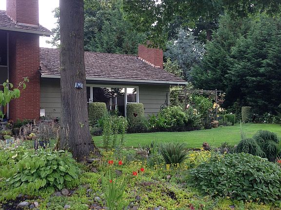 2nd image of 4804 Dubois Dr