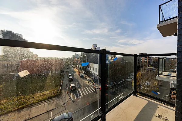 Rented by Oxford Property Group | media 17