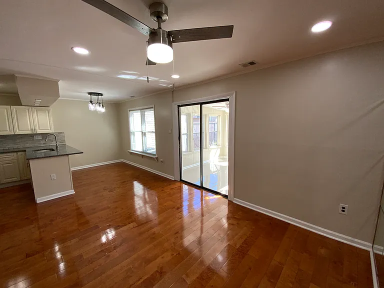 8422 Madison Pl — Photo 16