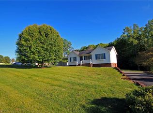 1035 Evergreen Ln, King, NC 27021