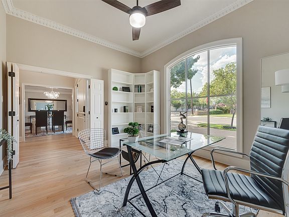 5th image of 6902 Deloache Ave