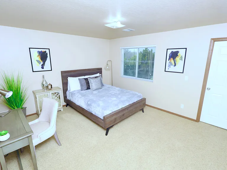 Stone Pointe — Photo 20
