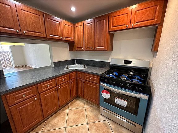 4th image of 6713 N Kendall Dr APT 601